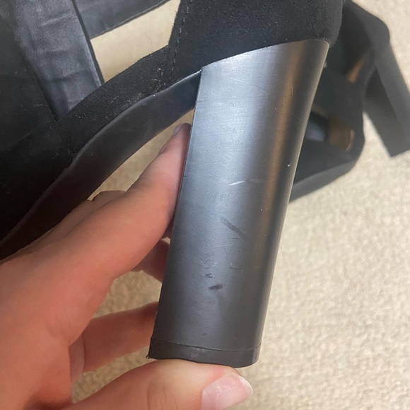 🌸 Bamboo 🌸 strappy black heels - Picture 5 of 11